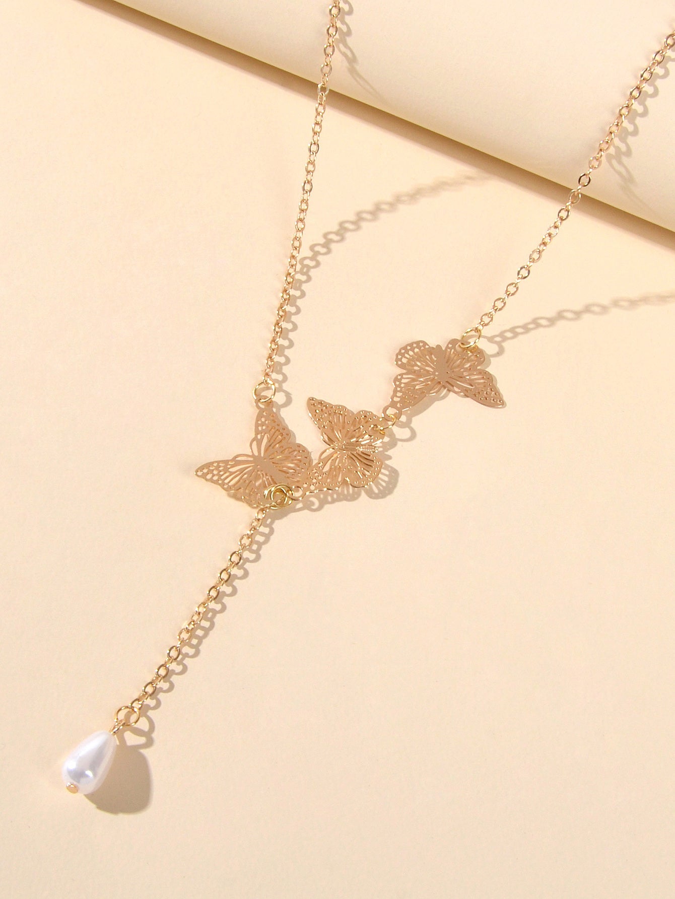 Designer Gold Butterfly Pearl Charm Personality Long Chain Dangle Y Necklace-2
